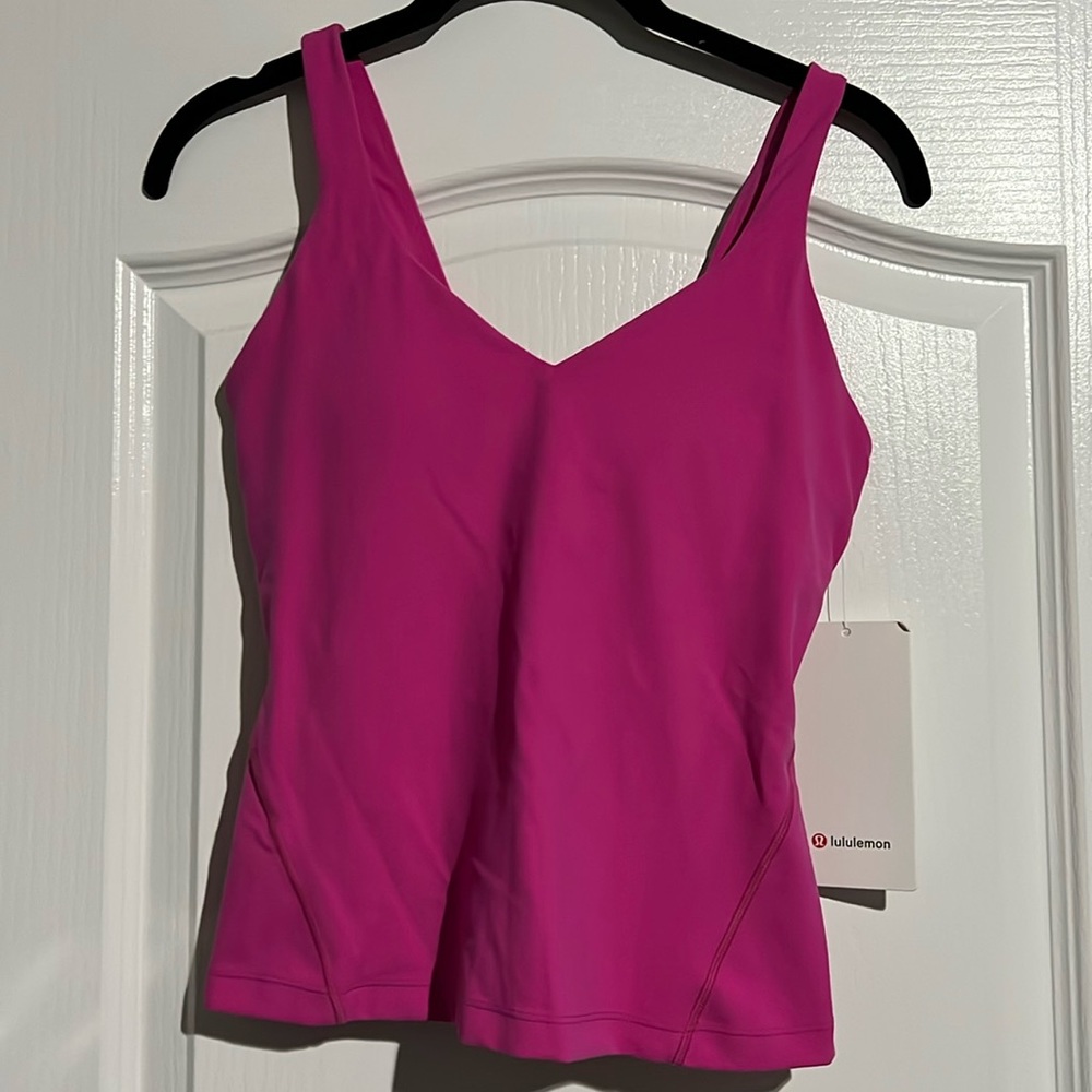 Lululemon align waist length of tank, size 6